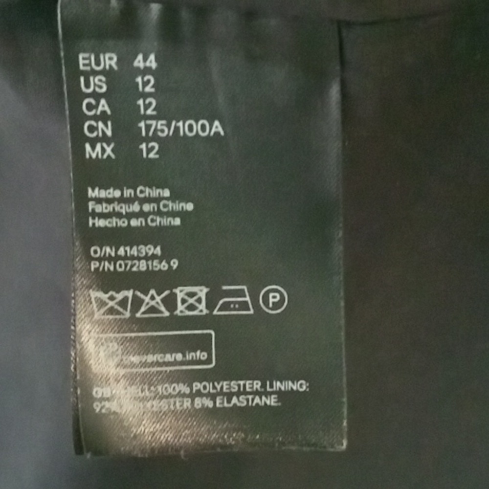 H&M Classic black pant and blazer suit, trousers size 16 , blazer size 12 - Picture 4 of 10